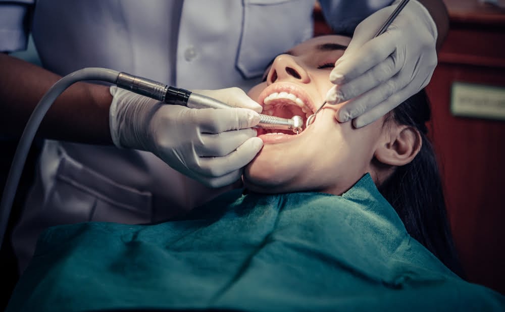 How to Select a Qualified Endodontist for Root Canal Treatment in Abu Dhabi